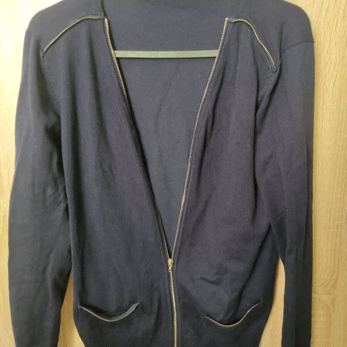 Black cardigan with gold zipper used, size S