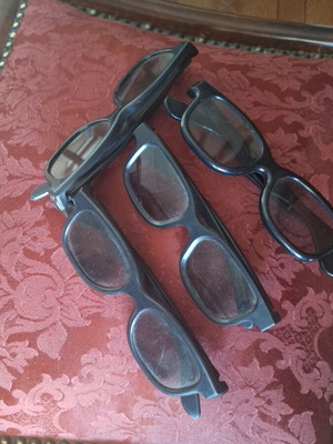 3D TV glasses for movies
