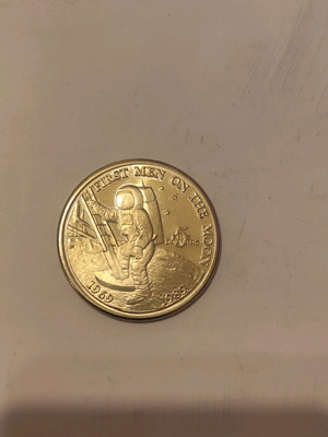 5 Dollars First Men on the Moon coin like new