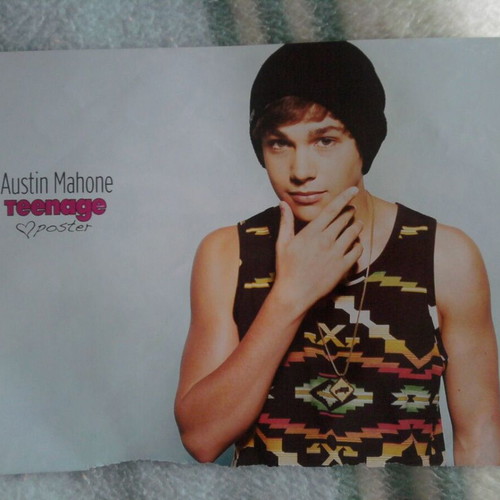 Austin Mahone poster like new
