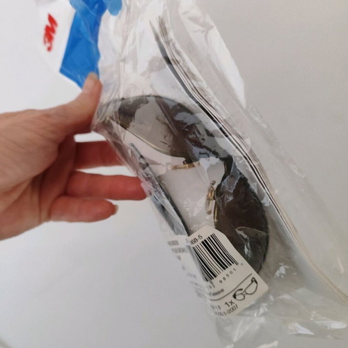 3M sunglasses new unisex, black and brown