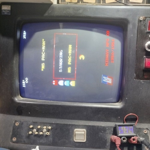 Pacman bootleg PCB used, fully functional
