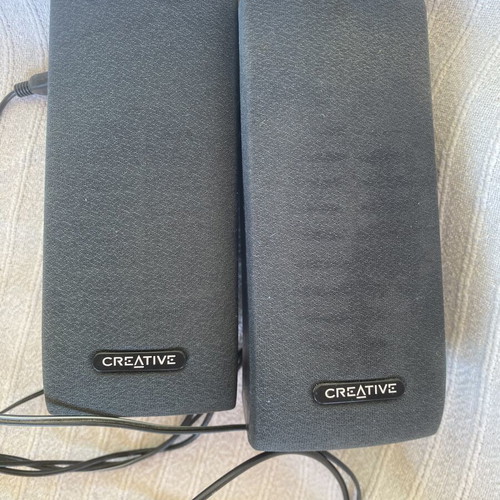 Creative SBS A40 computer speakers like new, wired 2.0 system