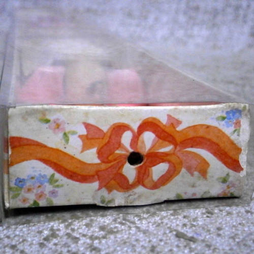 Bibi bo candle new with box