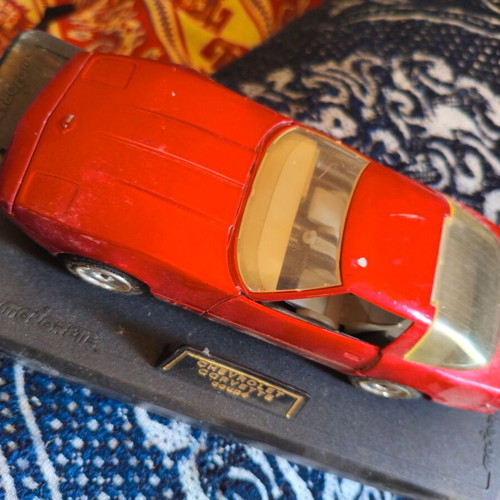 Mazorete toy car with 1/43 scale base like new