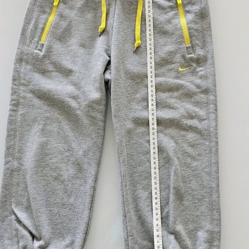 Nike tracksuit xs gray new, length below the knee