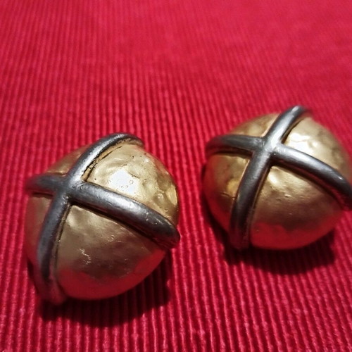 Vintage earrings used, two pairs with clip