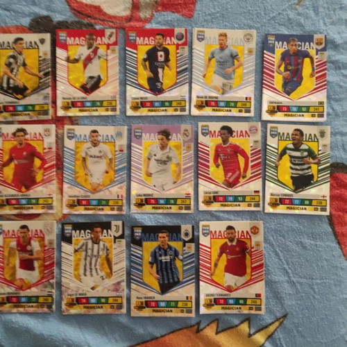 Fifa365 Dominator, Titan, Magician collection like new, 40 cards