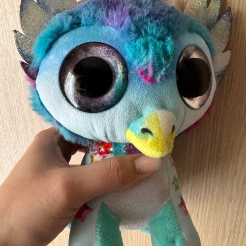 Plush dragon like new