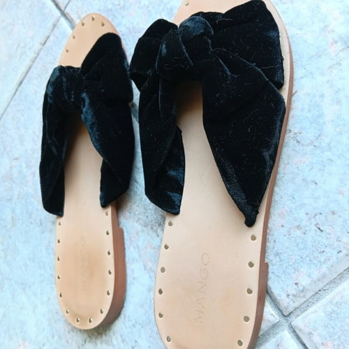 Velvet flat sandals Mango black used, size 36