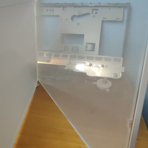 Apple Macintosh components used, including Cinema Display and keyboard from 2004