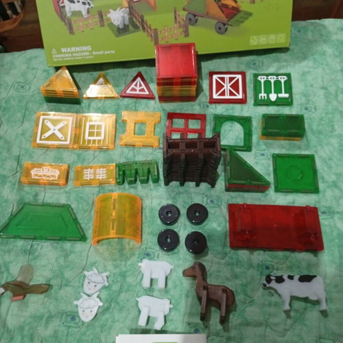 BW Magnetic Tiles Farm 76pcs educational set