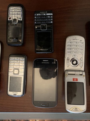 Old mobile phones, non-working, pack price