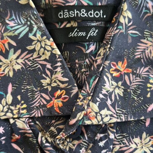 Dash&Dot men's shirt multicolored like new, size L