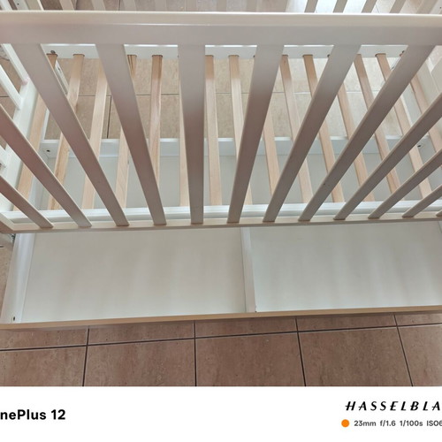 Baby cot, Italian solid wood, like new