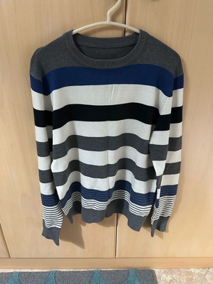 Men's blouse like new, size S, black and white