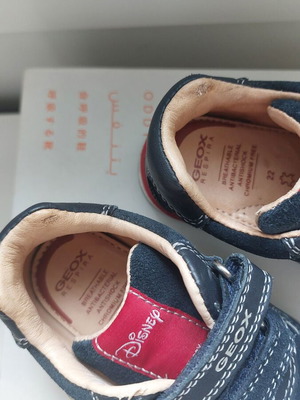 Geox baby anatomical shoes used size 22