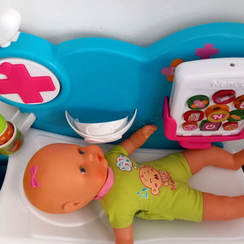 Nenuco Arrostouli Waa Waa doll in excellent condition