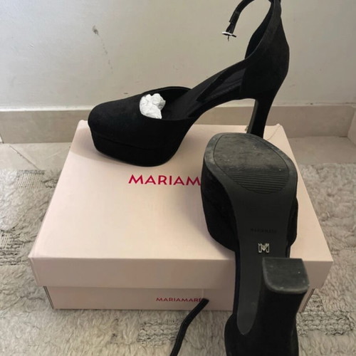 Black platform pumps like new, size 39, 11cm heel