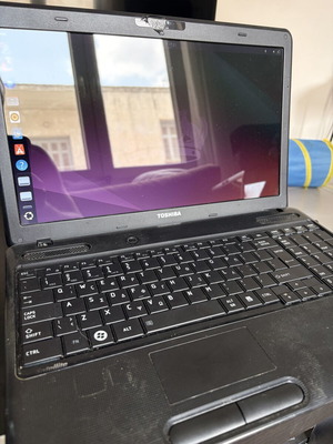 Toshiba Satellite C660D λάπτοπ, AMD V140, 6GB RAM, χωρίς σκληρό δίσκο
