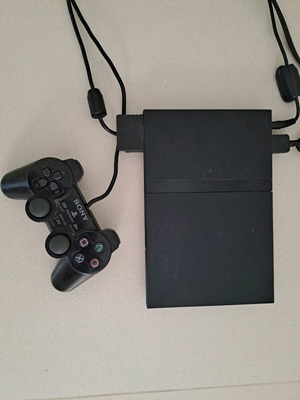 Sony Play Station 2 μεταχειρισμένο σε άψογη κατάσταση