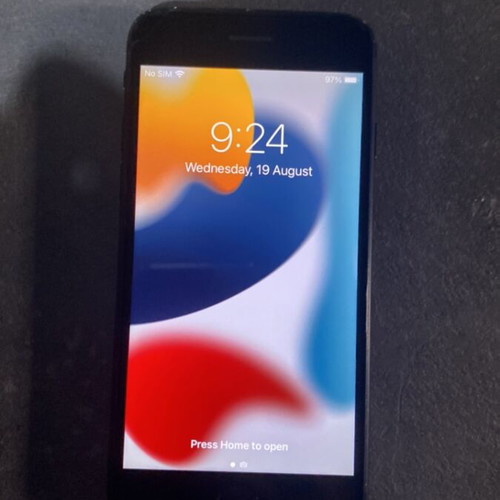 Apple iPhone 7 32GB with new battery, microphone not working