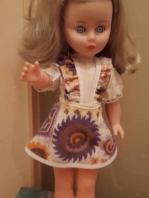 Vanessa vintage doll like new, Greek