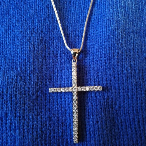 Silver cross 925 with white zircons like new