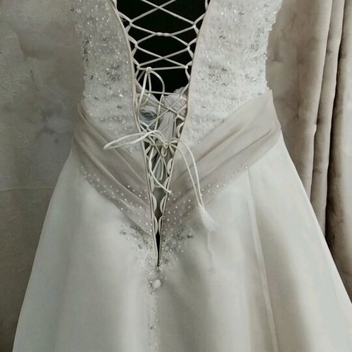 Wedding dress A-line embroidered with Swarovski stones size L