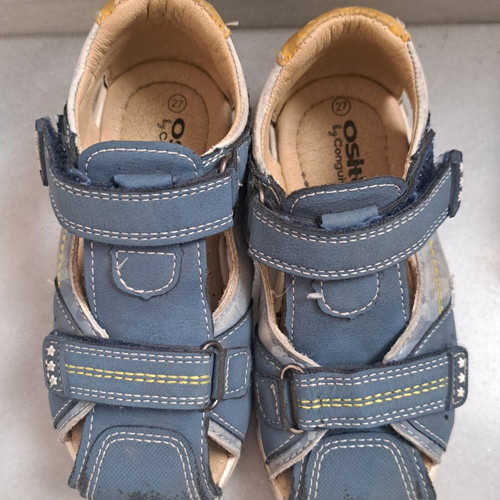 Anatomic sandals size 27 used for boys