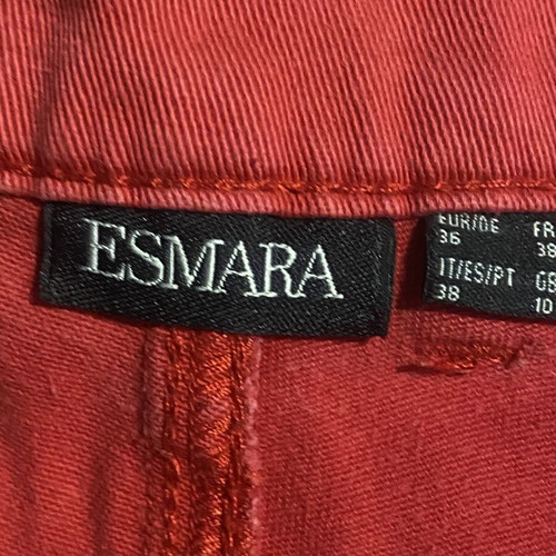Shorts like new, size M 38 10, red