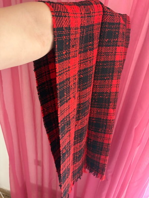 Scarf checked red black like new