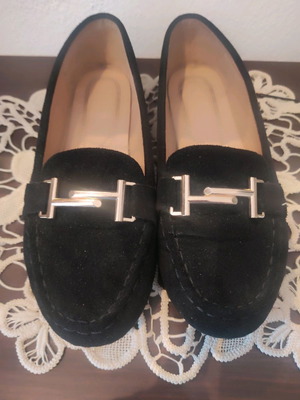 Women’s suede shoes size 37 in very good condition