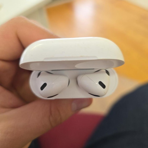 Apple AirPods Pro 1st generation used with charging case
