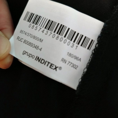 Zara black thin jacket with zipper like new, size M