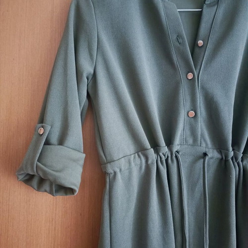 Khaki dress like new, spring style with belt, sizes S and M