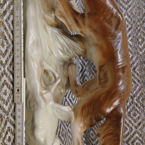 Royal Dux Bohemia porcelain dog figurine Model 306, vintage 1960s setter hunter