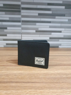 Herschel wallet black like new