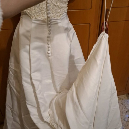 Elegant satin wedding dress new, size S-M, white