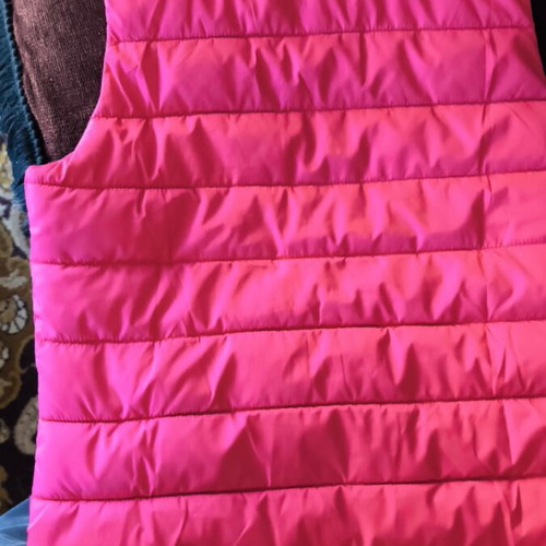 Gap sleeveless kids vest used, pink, size XL