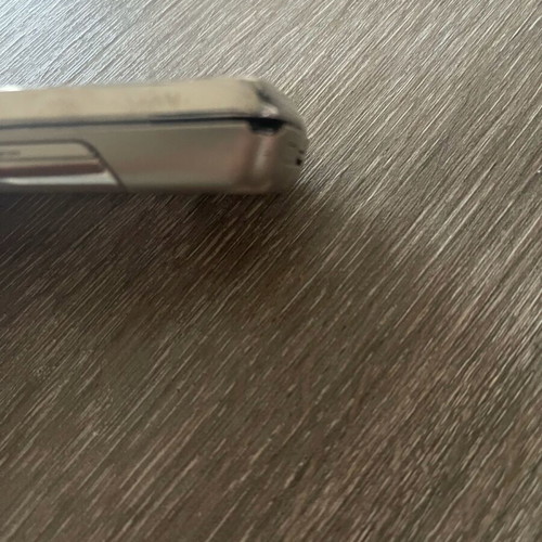 Nokia 8800 Sirocco gold used with minor crack
