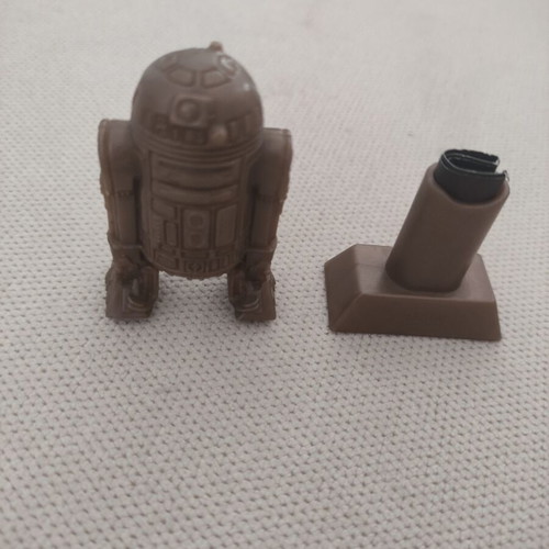 Star Wars figures R2-D2 and C-3PO like new, pack of two