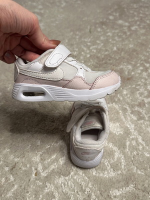 Nike αθλητικά παπούτσια σαν καινούργια, μέγεθος 25, άσπρο και ροζ, 14cm