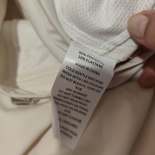 Reserved women's shorts XL new, off-white