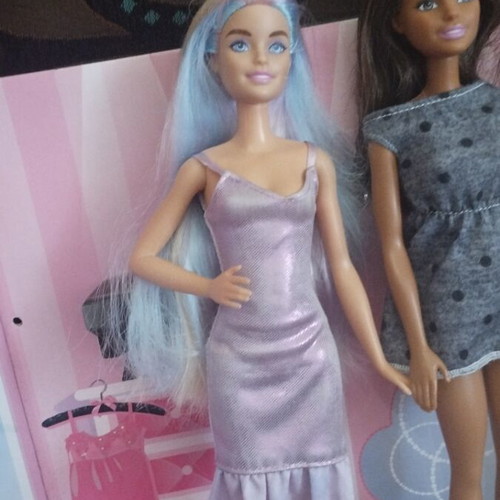 Barbie dolls set of 3, original Mattel dresses