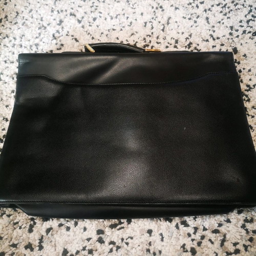 S.T Dupont bag like new