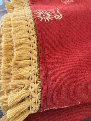 Chenille throws set with two 240x260 and one 140x220, like new
