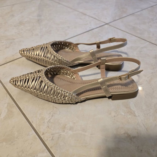 Seven women's mules like new, gold, size 39