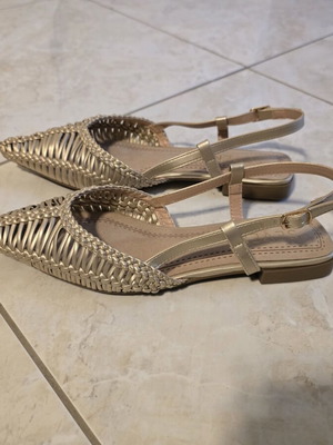 Seven women's mules like new, gold, size 39