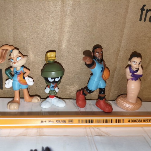 Looney Tunes Space Jam figures used